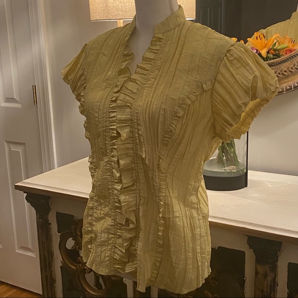 2/$25 Harve Bernard Chartreuse Ruffled Top Blouse Large L - Picture 3 of 7